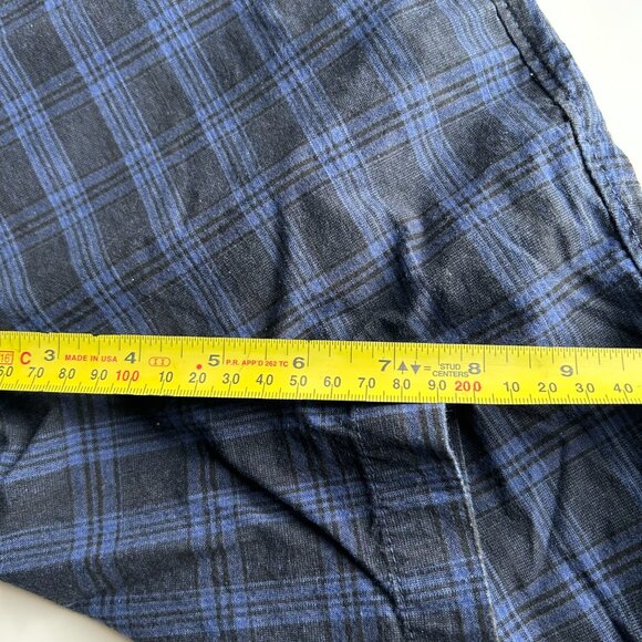 Banana republic Men's plaid shorts in navy blue and black size 32 - Picture 8 of 12